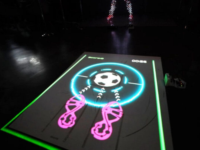 LIVE DIGITAL DATA BOARD